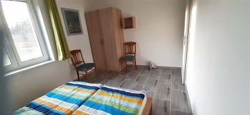 Chalupa baz�n a koupac� sud - Trutnov - Podkrkono��