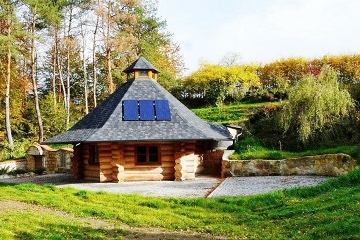 Srub u rybn�ka - glamping - CHKO K�ivokl�tsko