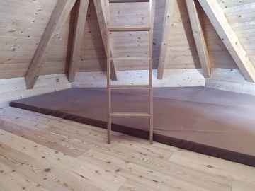 Srub u rybn�ka - glamping - CHKO K�ivokl�tsko