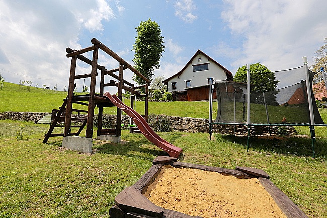 Chalupa na �bo�� Ond�ejn�ka - v Beskydech