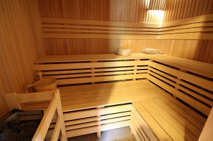 Chalupa Dobany - bazn, sauna a dtsk hit