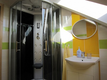 Wellness chalupa - vnitn bazn - Opoensko