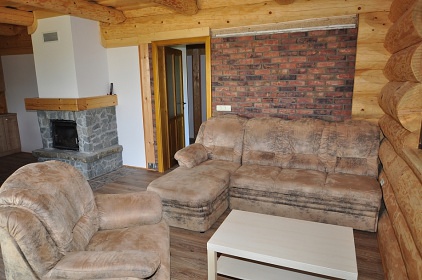 Kanadsk srub Pastviny - Chiby - hrad Buchlov