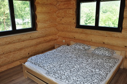 Kanadsk srub Pastviny - Chiby - hrad Buchlov