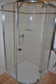 Kanadsk srub Pastviny - Chiby - hrad Buchlov