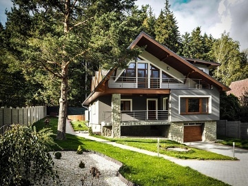 Wellness chata s baz�nem - Jurkovi�ova rozhledna