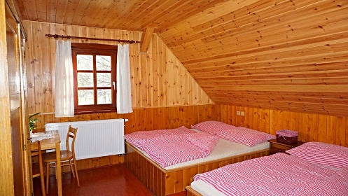 Chalupa a kachlov kamna s pec - Orlick hory