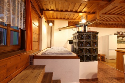 Chalupa a kachlov kamna s pec - Orlick hory