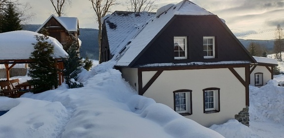 Rodinný penzion - u lesa s bazénem - Ramzová