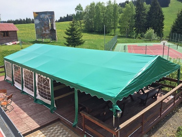 Penzion s venkovnm baznem - Krun hory