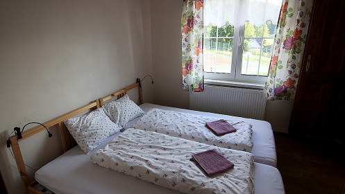 Penzion s venkovnm baznem - Krun hory