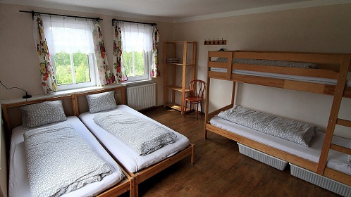 Penzion s venkovnm baznem - Krun hory