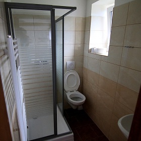 Penzion s venkovnm baznem - Krun hory