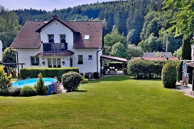 Chalupa wellness a bazn - esk les - Domalicko