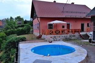 Nov objekt: Chalupa terasa a bazn - Lzn Blohrad 7C-030