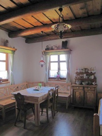 Chalupa terasa a bazn - Lzn Blohrad