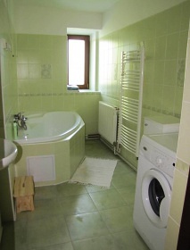 Chalupa terasa a bazn - Lzn Blohrad