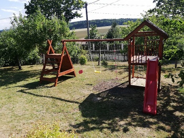 Chalupa terasa a bazn - Lzn Blohrad