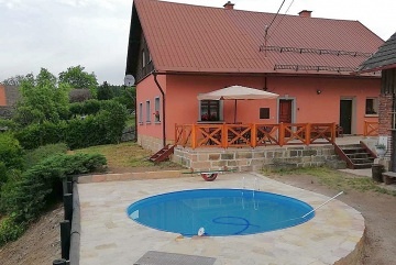 Chalupa terasa a bazn - Lzn Blohrad