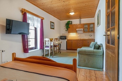 Wellness chalupa a vnitn bazn - Zdobnice