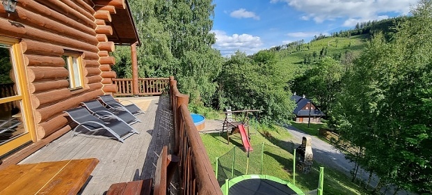 Horský srub s vířivkou a bazénem