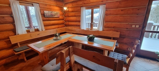 Horský srub s vířivkou a bazénem