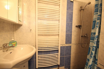 Chalupa Vyso�ina s baz�nem - Vyskytn� - K�eme�n�k