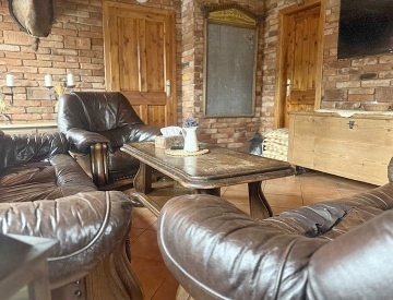 Chalupa s baz�nem a v��ivkou - Toulovcovy Ma�tale