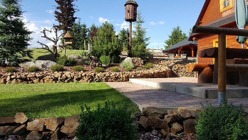 Chalupa s baz�nem a v��ivkou - Toulovcovy Ma�tale