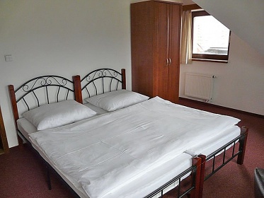 Chalupa s baz�nem - Kr�l�ky - Doln� Morava