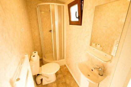 Chaty St�edn� Pos�zav� - lod� a �eka S�zava