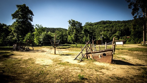 Chaty St�edn� Pos�zav� - lod� a �eka S�zava