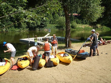 Chaty St�edn� Pos�zav� - lod� a �eka S�zava