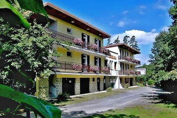 Chata Chmelnice - p�ehrada Vranov - hrad B�tov