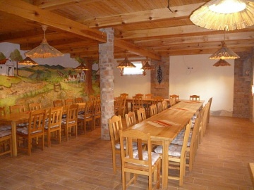 Penzion a vinn� sklep - Mut�nick� vina�sk� stezka