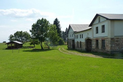 Chalupa venkovsk statek - esk Petrovice