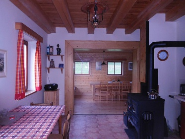 Chalupa u hradu Trosky - Zlat� stezka �esk�ho r�je