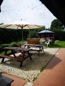 Roubenka Homole - baz�n a koupac� sud - Krkono�e