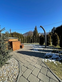 Chata s v��ivkou - v�hled na Lysou horu - Beskydy