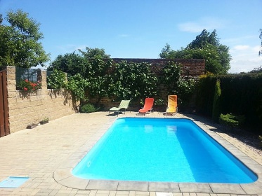 Chalupa s baznem - Toulcovy Matale - Nov Hrady