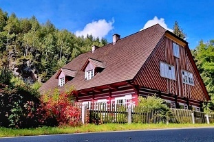 Nový objekt: Roubenka s bazénem - říčka Bělá - Orlické hory 8C-065