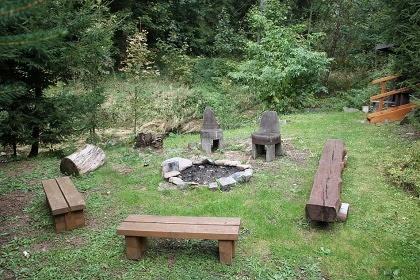 Chalupa s vnit�n�m baz�nem - Studen� vrch