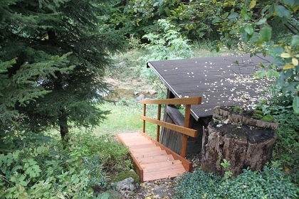 Chalupa s vnit�n�m baz�nem - Studen� vrch