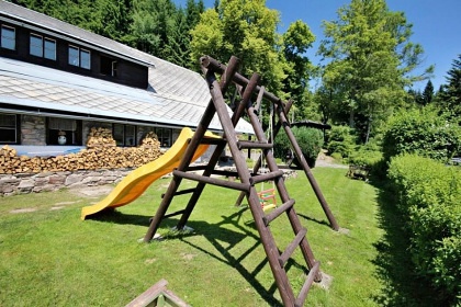 Wellness roubenka s baz�nem - vrch Zaklet�