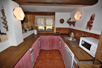 Wellness roubenka s baz�nem - vrch Zaklet�