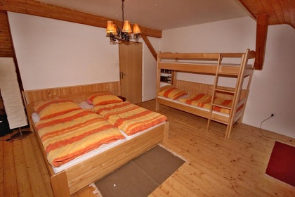 Wellness roubenka s baz�nem - vrch Zaklet�