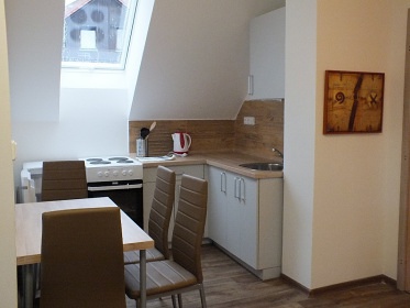 Chalupa s baz�nem - u p�ehrady Lipno - ji�n� �echy