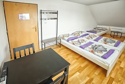 Chalupa s baz�nem - P�lavsk� vrchy - ji�n� Morava