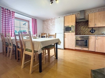 Chalupa a baz�n - Slezsk� Harta - Re�ovsk� vodop�dy