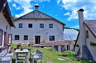 Nov� objekt: Chalupa u hradu Ka�perk - �umavsk� �dol� 3C-037